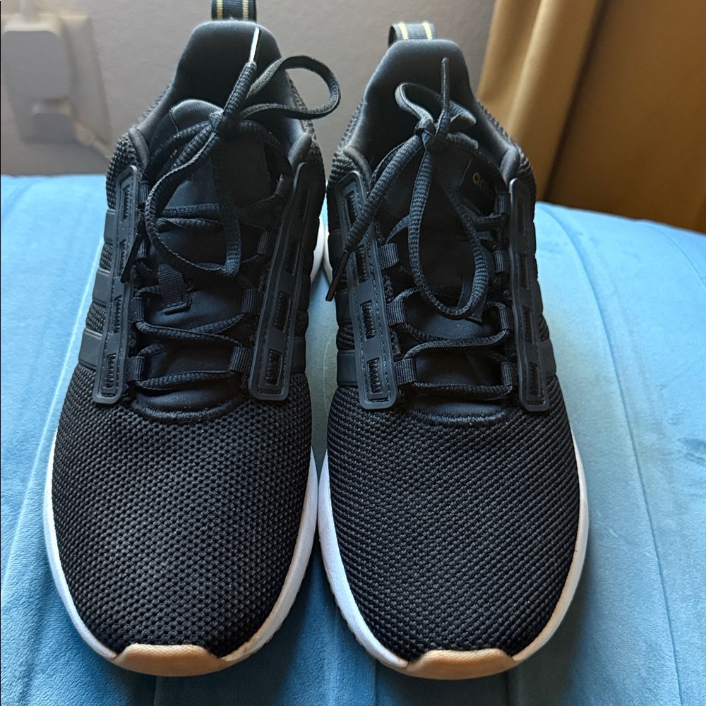 Adidas Cloudform Running shoe - Picture 3 of 11